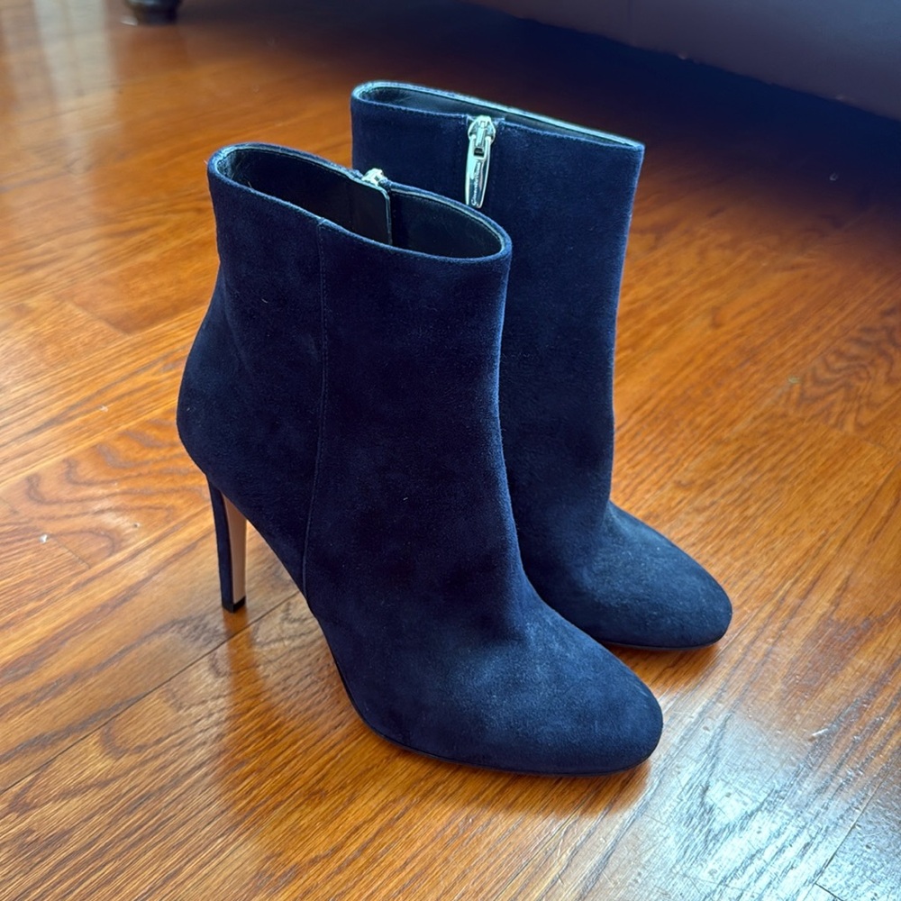 Gianvitto Rossi Suede Booties